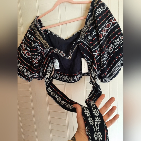 Anthropologie puff sleeve crop top - Picture 5 of 5